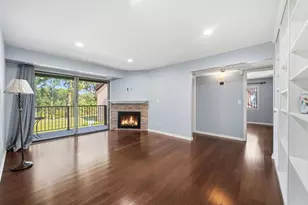 2204 Wharf Dr, Woodridge, IL 60517 - Photo 6