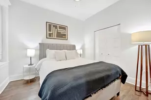 1004 W Dakin St, Chicago, IL 60613 - Photo 4