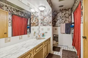 10129 WestManor Dr, Franklin Park, IL 60131 - Photo 10