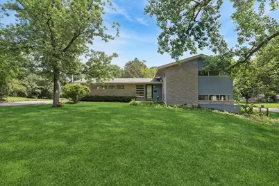 1958 Castlewood Road, Highland Park, IL 60035 - Photo 2