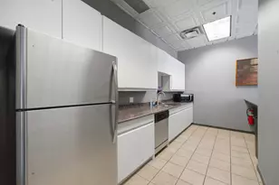 330 N Jefferson St, Chicago, IL 60661 - Photo 16