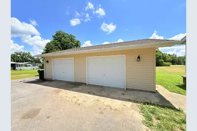 885 Wilson Street, Stonefort, IL 62987 - Photo 4