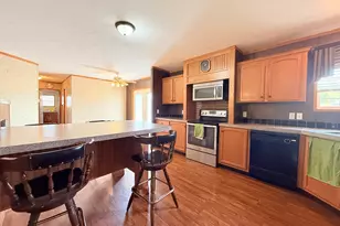 885 Wilson St, Stonefort, IL 62987 - Photo 12