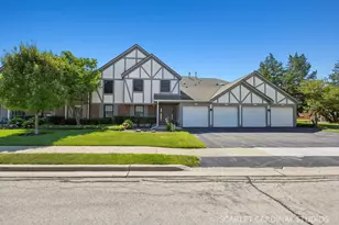 594 Elizabeth Dr, Wood Dale, IL 60191 - Photo 1