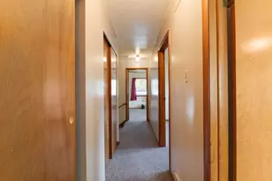 39 Arapaho Dr, Thornton, IL 60476 - Photo 8