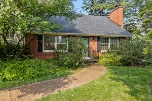 1501 20th St, Zion, IL 60099 - Photo 4