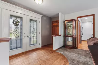 117 Kent Avenue, Wauconda, IL 60084 - Photo 2