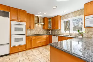 155 Chapel Oaks Dr, Buffalo Grove, IL 60089 - Photo 18