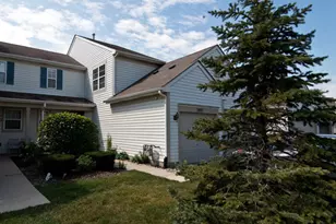 2927 White Thorn Cir, Naperville, IL 60564 - Photo 1