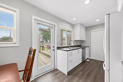 148 Bedford Road, Bolingbrook, IL 60440 - Photo 12