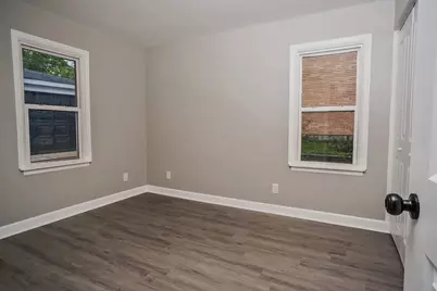 110 Hunters Path, Lake in the Hills, IL 60156 - Photo 18
