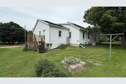 409 N Barber Avenue, Polo, IL 61064 - Photo 4