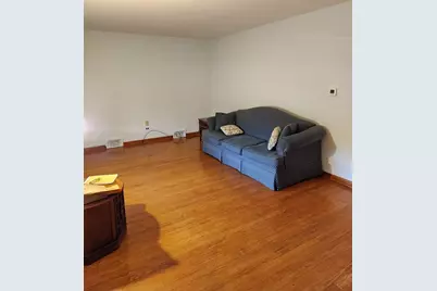 14415 S Saginaw Avenue S, Burnham, IL 60633 - Photo 2