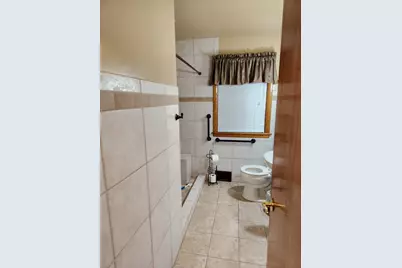 14415 S Saginaw Avenue S, Burnham, IL 60633 - Photo 6