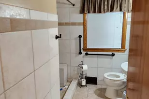 14415 S Saginaw Ave S, Burnham, IL 60633 - Photo 6