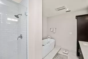 4545 W Touhy Ave, Lincolnwood, IL 60712 - Photo 12