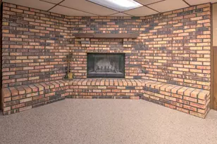 327 W Holly Ct, Glenwood, IL 60425 - Photo 26