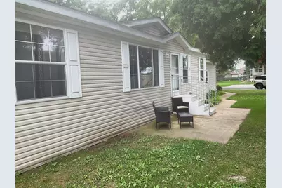 406 Spruce Drive, Belvidere, IL 61008 - Photo 1