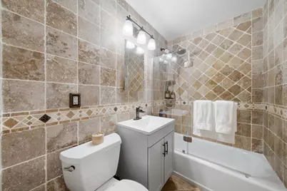 905 N Douglas Avenue, Arlington Heights, IL 60004 - Photo 18