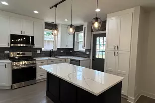 8405 S Indiana Ave, Chicago, IL 60619 - Photo 24