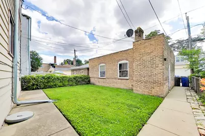6718 N Campbell Avenue, Chicago, IL 60645 - Photo 58