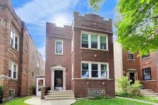 6718 N Campbell Ave, Chicago, IL 60645 - Photo 2
