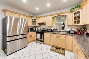 6718 N Campbell Ave, Chicago, IL 60645 - Photo 14