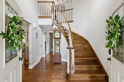 6940 N Mendota Avenue, Chicago, IL 60646 - Photo 2