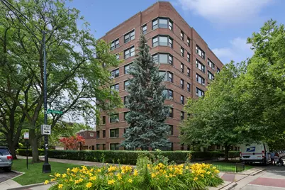 4880 N Marine Drive #105, Chicago, IL 60640 - Photo 2