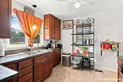 1019 N Madison Street, Woodstock, IL 60098 - Photo 12