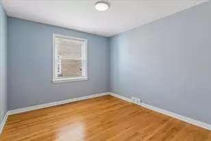 9116 Keating Ave, Skokie, IL 60076 - Photo 6