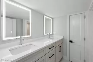 137 W Chicago Ave, Downers Grove, IL 60515 - Photo 20