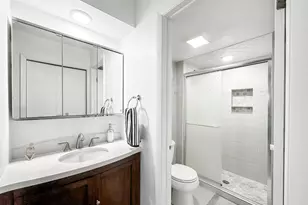 2001 Sherman Ave, Evanston, IL 60201 - Photo 10