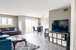 2001 Sherman Ave, Evanston, IL 60201 - Photo 4
