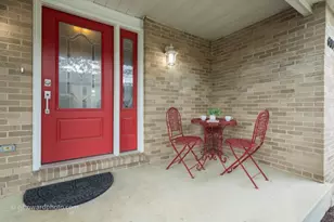 6068 Miller Ln, Lisle, IL 60532 - Photo 2