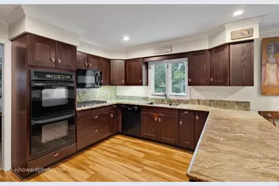 6068 Miller Lane, Lisle, IL 60532 - Photo 8