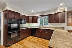 6068 Miller Ln, Lisle, IL 60532 - Photo 8