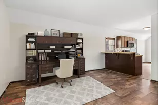 1539 Foxhill Rd, Naperville, IL 60563 - Photo 16