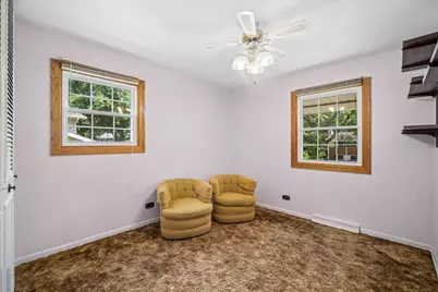 1305 E Sanborn Drive, Palatine, IL 60074 - Photo 18