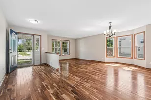 25444 Shannon Dr, Manhattan, IL 60442 - Photo 4