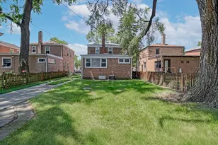 9121 S Utica Ave, Evergreen Park, IL 60805 - Photo 16