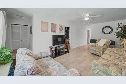 13443 S Avenue M, Chicago, IL 60633 - Photo 6