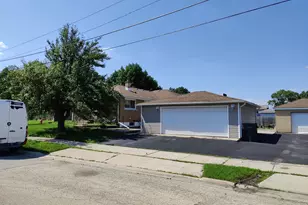 640 Midland Ave, Rockdale, IL 60436 - Photo 6