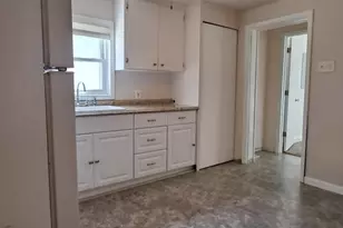 14 8th St, Peru, IL 61354 - Photo 2