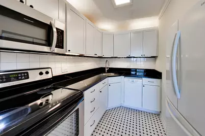 2728 N Hampden Court #1701, Chicago, IL 60614 - Photo 14