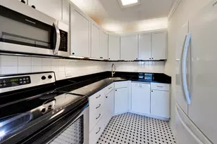2728 N Hampden Ct, Chicago, IL 60614 - Photo 14