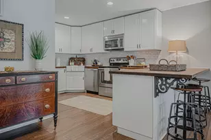 831 Garfield Ave, Libertyville, IL 60048 - Photo 12