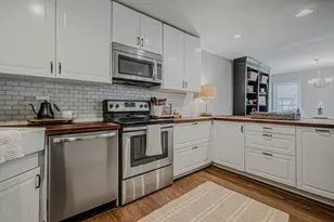 831 Garfield Ave, Libertyville, IL 60048 - Photo 16