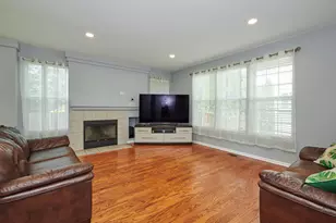 2468 Rosehall Ln, Aurora, IL 60503 - Photo 18