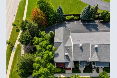 394 Broadmoor Lane, Bartlett, IL 60103 - Photo 2